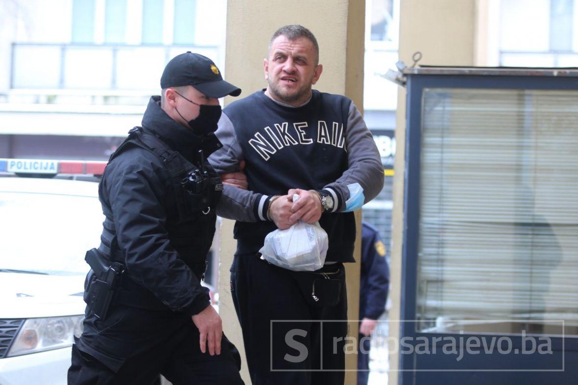 Foto: Dž. K. / Radiosarajevo.ba/Osumnjičeni za ubistvo Kenina Lukača predati Tužilaštvu 