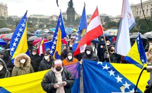 FOTO: Radiosarajevo.ba / Protesti za BiH u Beču 