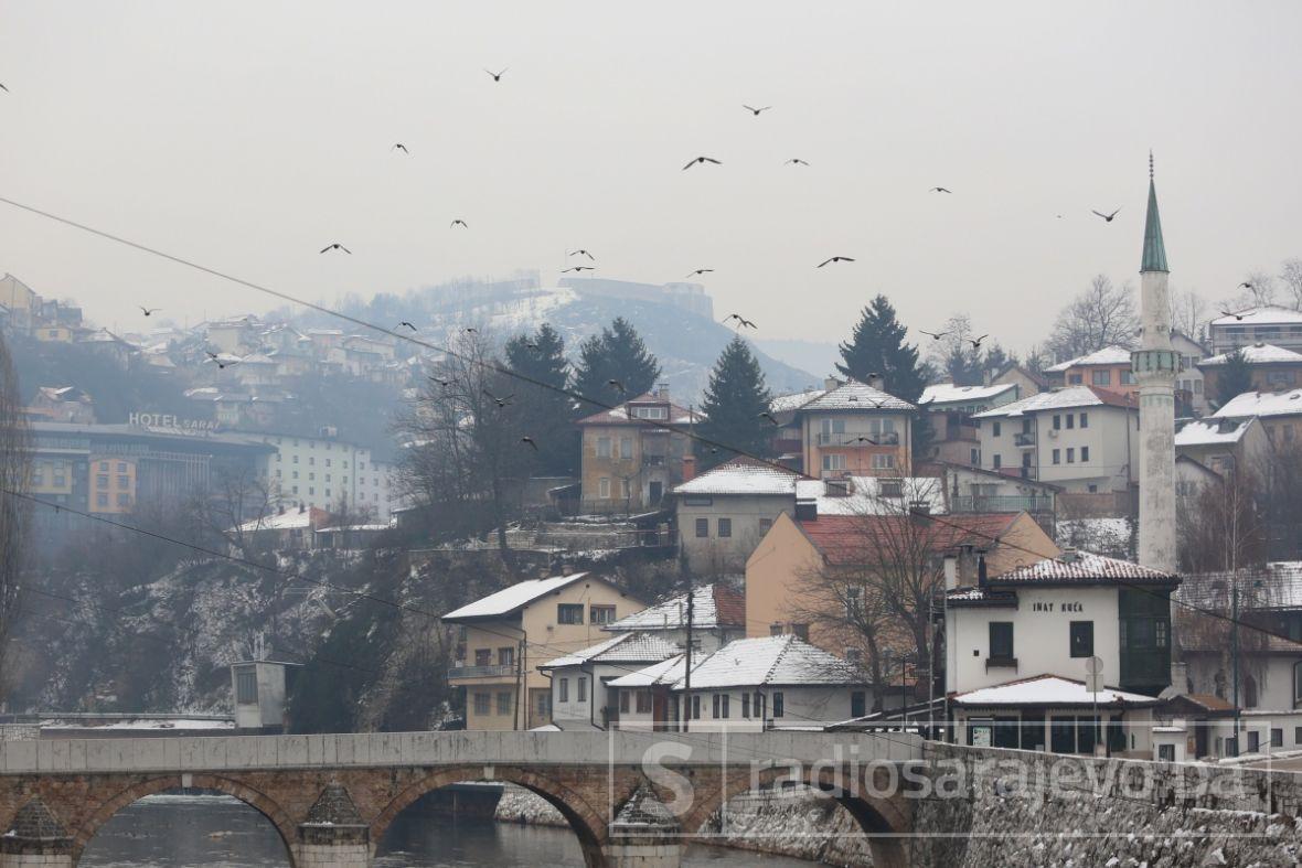 Foto: Dž. K. / Radiosarajevo.ba/Tmurna i hladna srijeda u Sarajevu