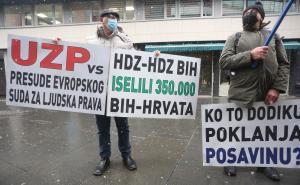 Foto: Dž. K. / Radiosarajevo.ba / Protesti ispred Ambasade Hrvatske u BiH 