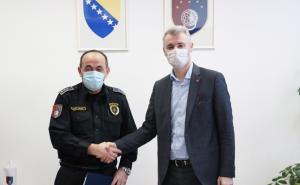 Foto: Vlada KS / Veća primanja specijalcima i pripadnicima kriminalističke policije