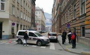 FOTO: Radiosarajevo.ba / Dojava o bombi u Općinskom sudu u Sarajevu (Na slici nije događaj iz teksta)