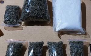 Foto: MUP KS / Spid, marihuana, oružje i drugi predmeti pronađeni u akciji sarajevske policije 