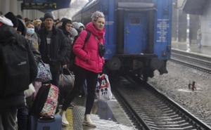 Foto: EPA / Izbjeglice na željezničkoj stanici u Dnjepru