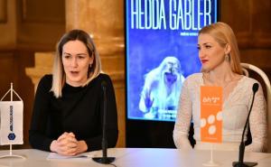Foto: A.K./Radiosarajevo.ba / Press konferencija za predstavu Hedda Gabler - Asja Krsmanović i Mona Muratović