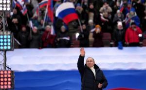 Foto: EPA-EFE / Vladimir Putin govorio pred 200.000 ljudi