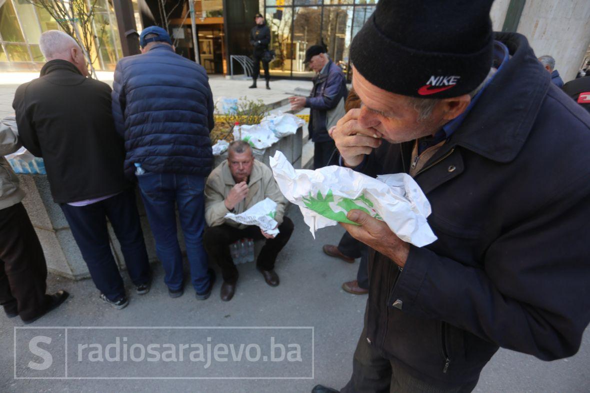 Foto: Dž. K. / Radiosarajevo.ba/Protest penzionera u Sarajevu: 14. mart 2022.