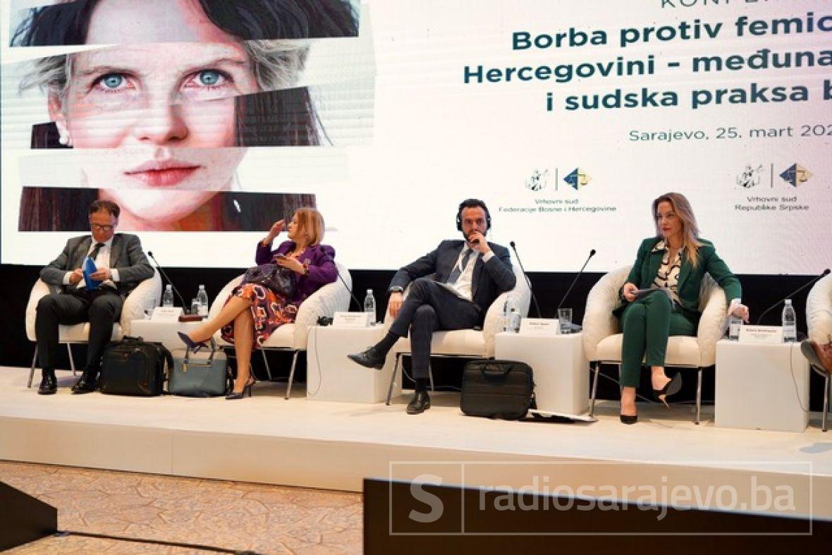 Foto: AIRE centar/Konferencija “Borba protiv femicida u Bosni i Hercegovini"