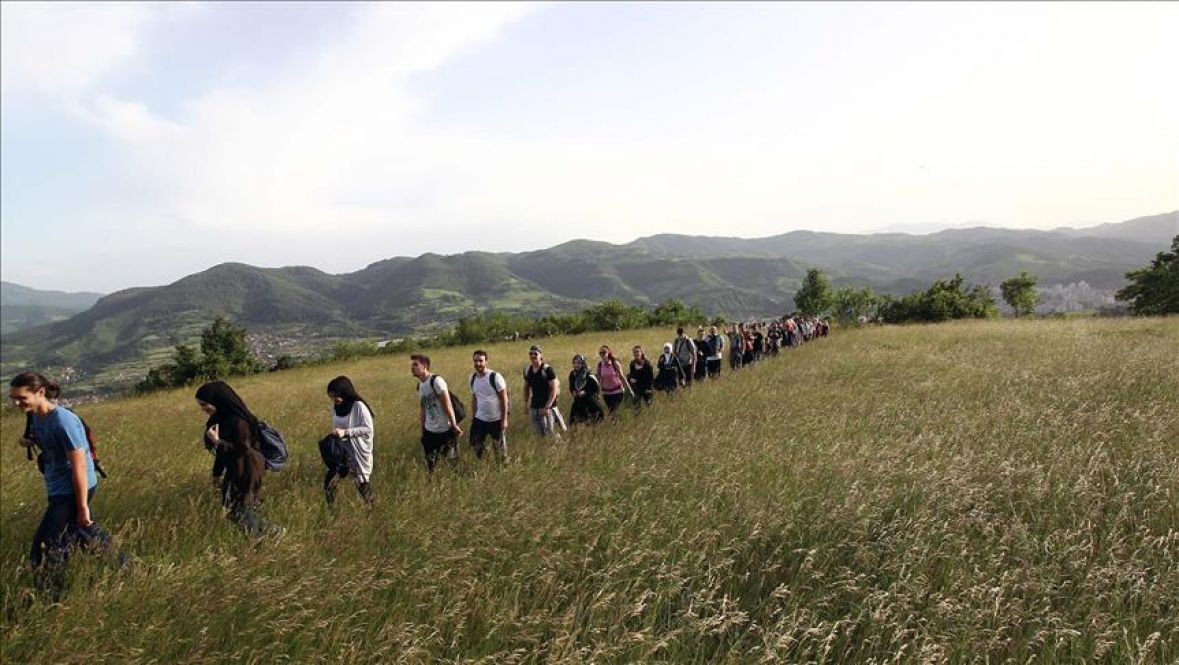 Iftar u prirodi nakon planinarenja - undefined