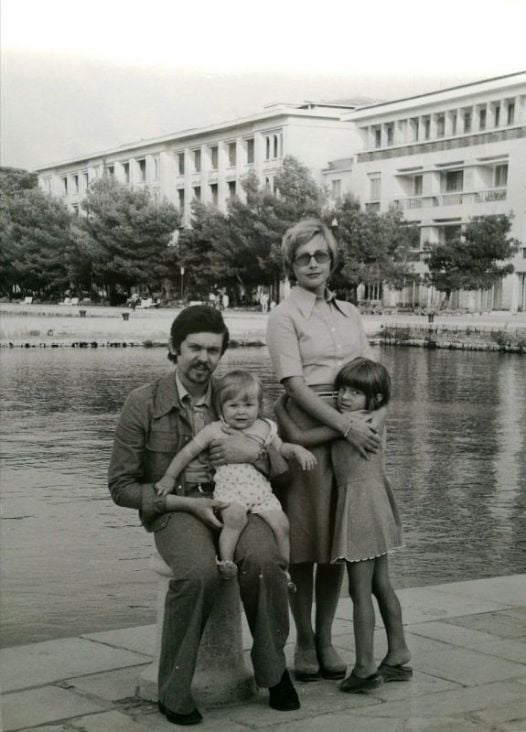 Aleksandar Mišo Broz sa suprugom Mirom i djecom - sinom Andrejem i kćeri Sašom na Brijunima - undefined