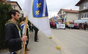 Foto: Dž. K. / Radiosarajevo.ba / Kolona sjećanja krenula sa mezarja prema Ahmićima, 16. april 2022.