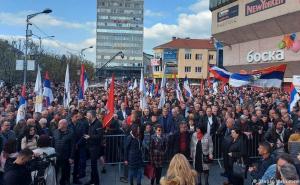 Foto: Dragan Maksimović/DW / Njemački mediji o skupu u Banjoj Luci: Sloboda(n) pad!
