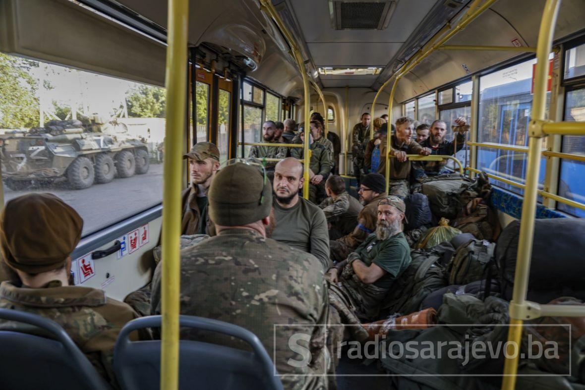 Foto: EPA-EFE/Evakuirali ukrajinski borci iz čeličare Azovstal