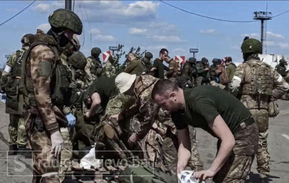 Foto: EPA-EFE/Iscprljeni ukrajinski borci iz Azovstala