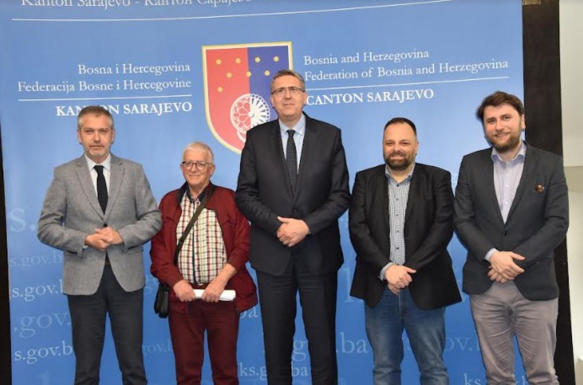 FOTO: Vlada KS/Ministar Avdić sa predstavnicima kulturnih društava