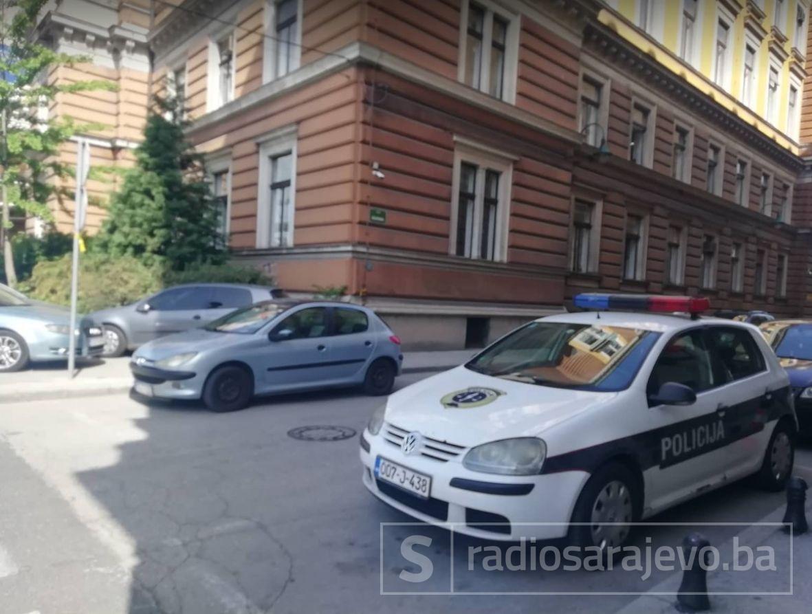 Foto: L. S. / Radiosarajevo.ba/Dojave o bombama u školama u KS