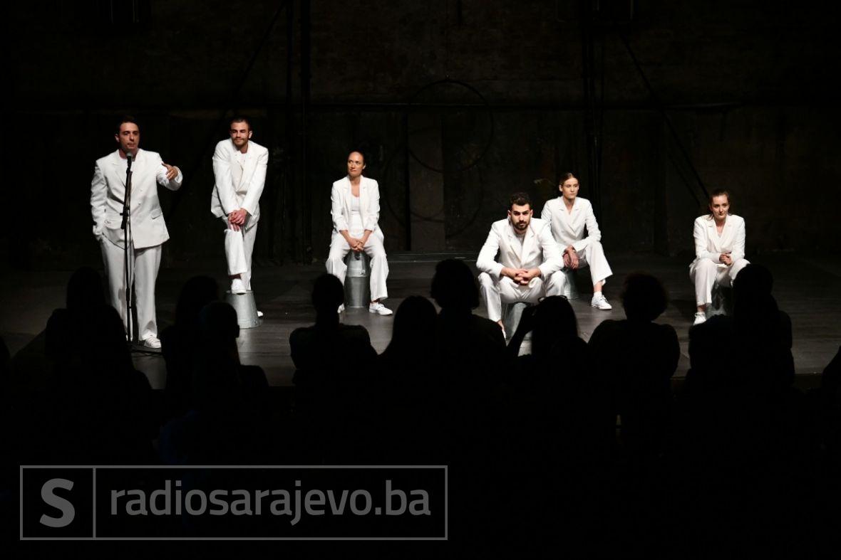 Foto: A. K. / Radiosarajevo.ba/Sjajna predstava 'Umjetnik u gladovanju'