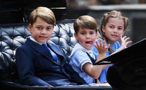 Foto: EPA-EFE / Princ George, princeza Charlotte i princ Louis