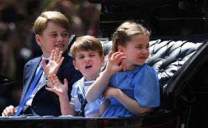 Foto: EPA-EFE / Princ George, princeza Charlotte i princ Louis