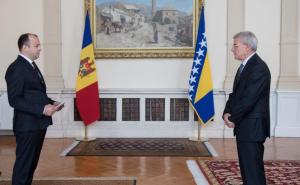Foto: Predsjedništvo BiH / Sefik Džaferović i ambasador Moldavije