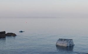 Foto: Slobodna Dalmacija / Kontejneri bačeni u more