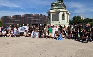 Radiosarajevo.ba / 20 biciklista s Trga heroja u Beču krenulo u Srebrenicu