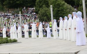Foto: Dž. K. / Radiosarajevo.ba / Inferno djece Srebrenice u Potočarima