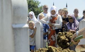 FOTO: AA / Ukopani posmrtni ostaci devet žrtava