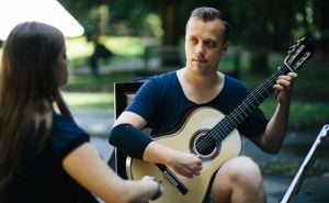 Tuzla Guitar Week / Sanel Redžić sa učesnicima gitarskog kampa
