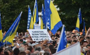 Foto: N.G / Radiosarajevo.ba / Protesti ispred OHR-a, Arhiv