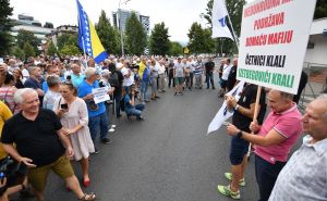 Foto: N. G. / Radiosarajevo.ba / Treći dan protesta ispred OHR-a