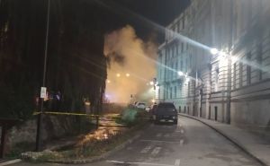 Foto: Radiosarajevo.ba  / Požar kod Općine Centar