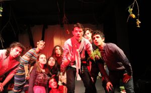 Foto: Mostarski teatar mladih / Predstava Romska bajka
