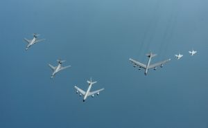 Foto: EPA-EFE / Američki bombarderi B-52