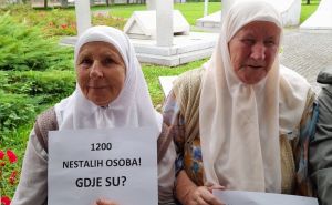 Foto: AA / Potresne poruke u Srebrenici danas