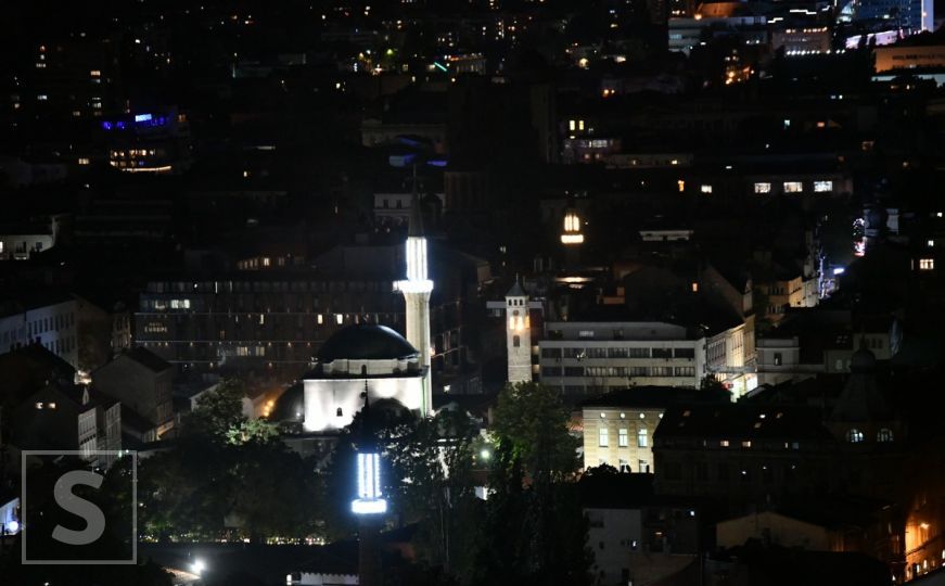 Sarajevo noću, pred kišu