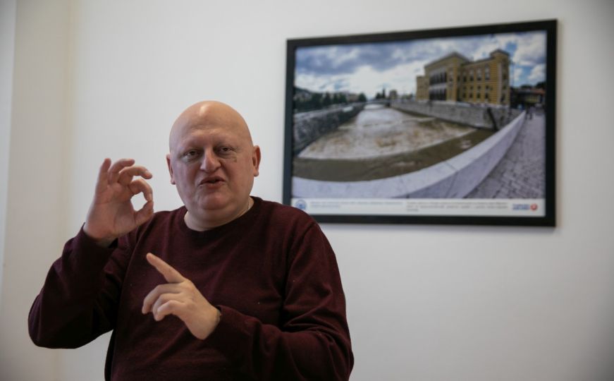 Naser Husić, certificirani tumač znakovnog jezika