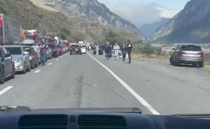 Foto: Twitter  / Bijeg Rusa na granici sa Gruzijom