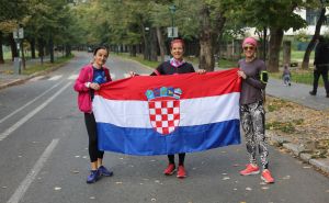 Foto: Dž.K./Radiosarajevo / Klara Pavičić s navijačicama