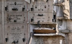 Foto: EPA-EFE / Groblje Poggioreale kod Napulja