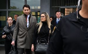 Foto: N. G. / Radiosarajevo.ba / Izlazak iz Suda nakon presude u slučaju Dženan Memić