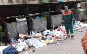 Foto: KJKP RAD / Smeće u naselju Saraj Polje