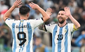 Foto: EPA-EFE / Argentinu predvode Messi i Alvarez