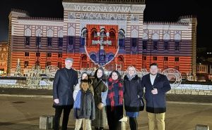Foto: Ambasada Slovačke u BiH / Vijećnica u bojama Slovačke