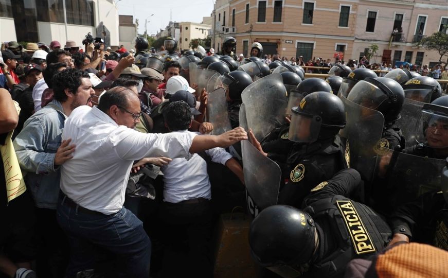 Protesti u Peru