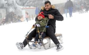 FOTO: AA / Alžirci su bili sretni zbog snježnih padavina