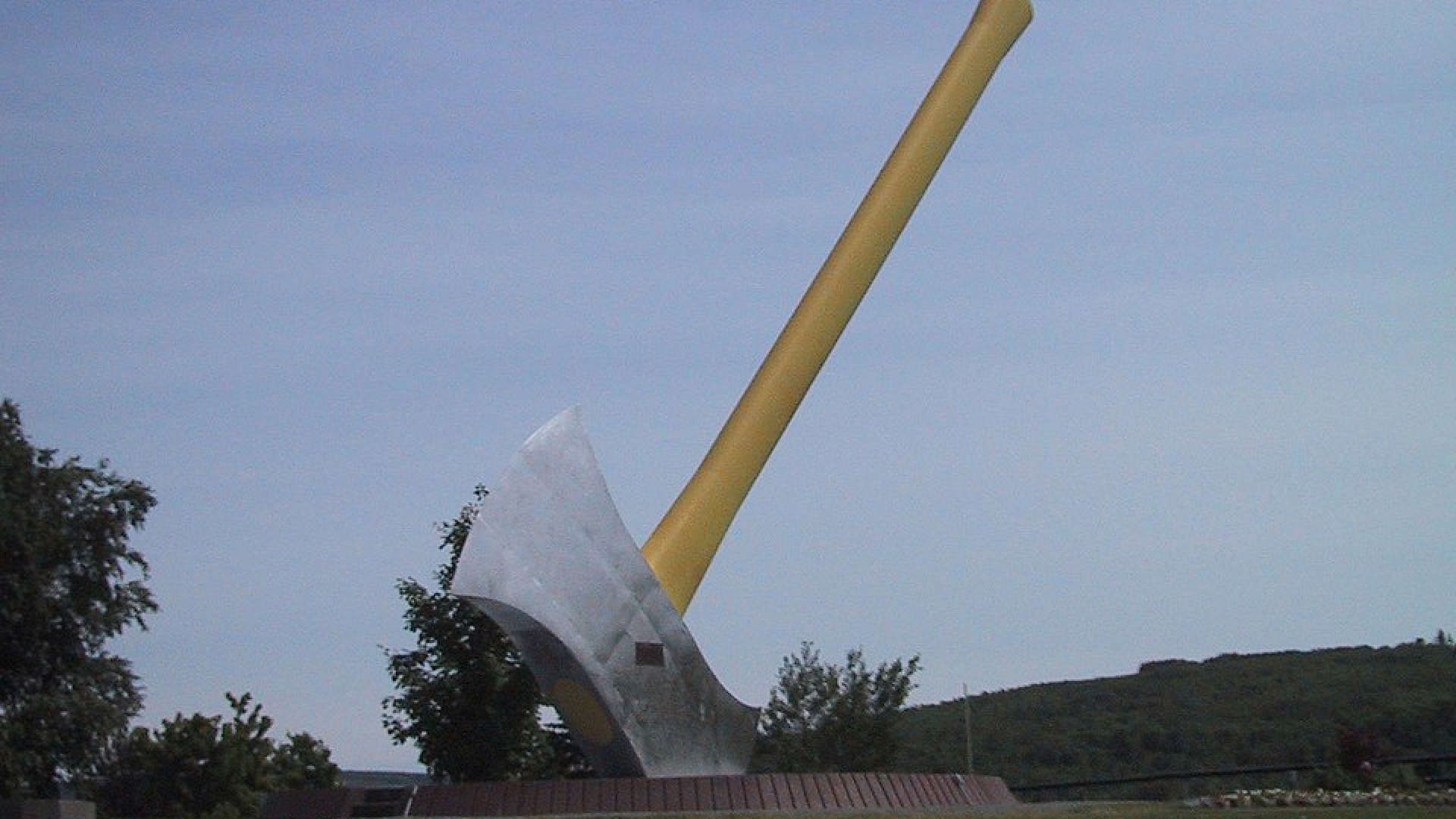 Najveća sjekira na svijetu (Nackawic, Kanada)