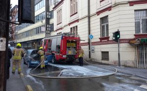 FOTO: Radiosarajevo.ba / Zapalio se automobil na Čobaniji