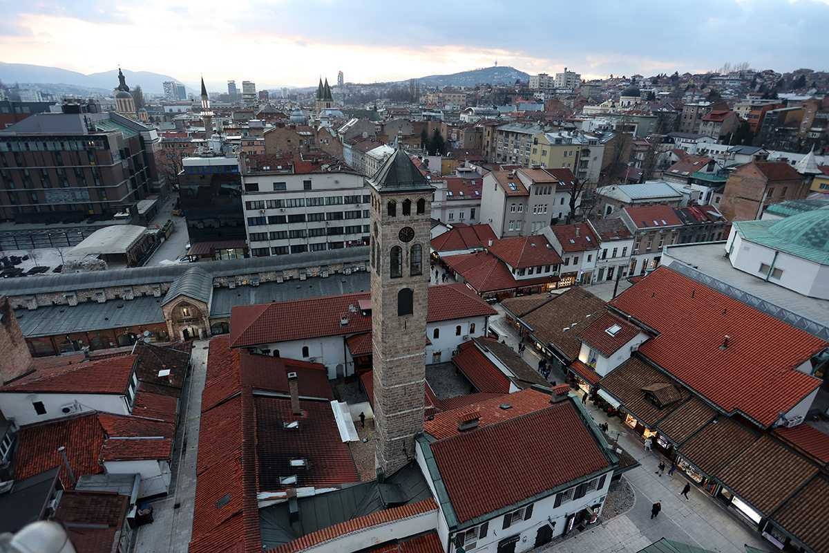 Pogled na Sarajevo sa Begove džamije