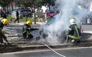 Foto: Facebook / Požar automobila u Mostaru